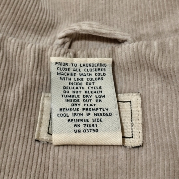 LL. Bean Vintage Corduroy Trucker Style Jacket. Size M - Picture 8 of 12